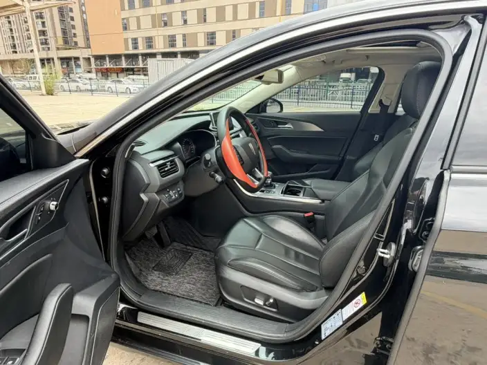Hongqi H5 Classic 2022 Model Classic Model 1.8T Automatic Flag Rhythm Edition – фото 8