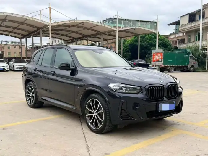 BMW X3 2022 Model xDrive30i Leading Model M Night Set – фото 3