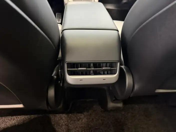 Model Y 2022 Model Rear-wheel drive version – фото 7