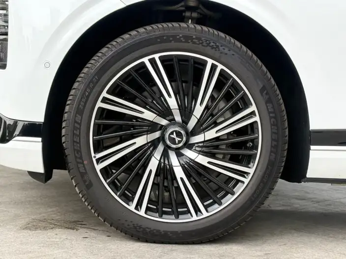 XPeng G9 2026 Model 725 Max – фото 8
