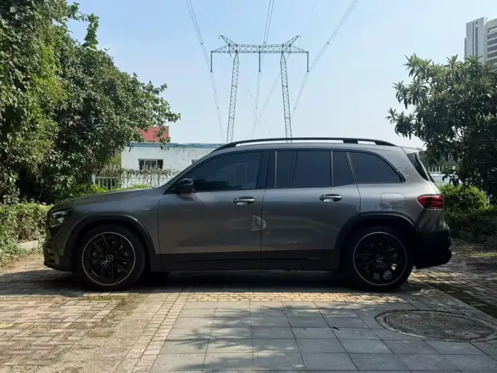 Mercedes-Benz GLB AMG 2024 Model AMG GLB 35 4MATIC – фото 3