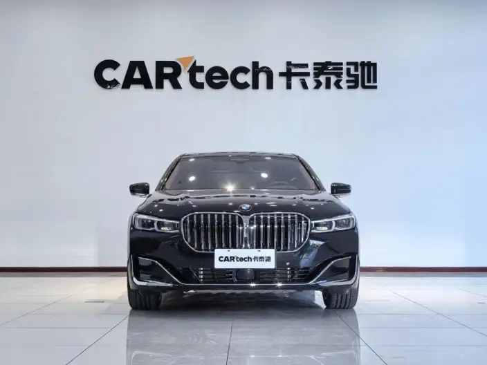 BMW 7 Series 2019 Model M760Li xDrive V12 Luxury Set – фото 2