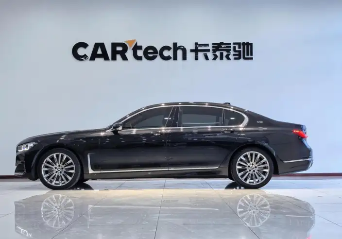 BMW 7 Series 2019 Model M760Li xDrive V12 Luxury Set – фото 4
