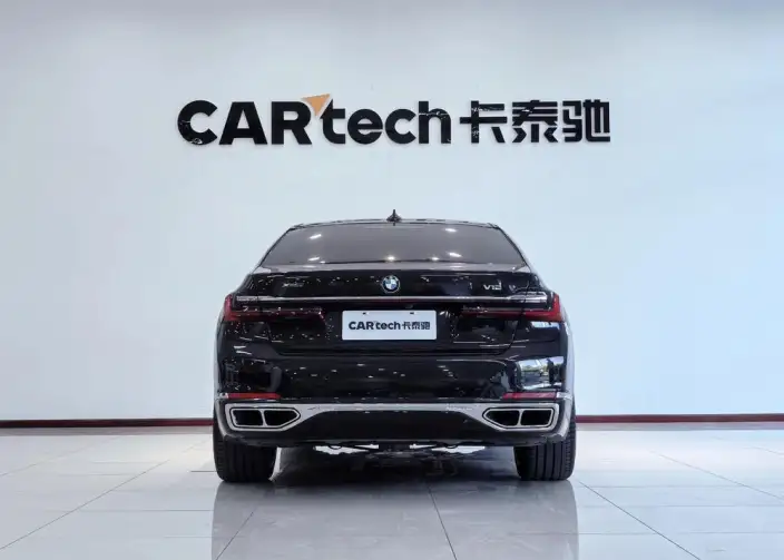BMW 7 Series 2019 Model M760Li xDrive V12 Luxury Set – фото 6