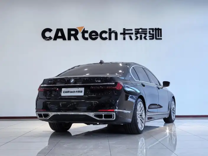BMW 7 Series 2019 Model M760Li xDrive V12 Luxury Set – фото 7