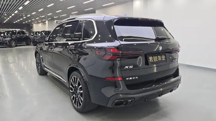 BMW X5 2023 Model xDrive40Li M Sports Set – фото 5