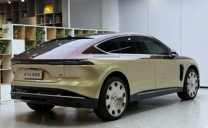 NIO ET9 2025 Model 102kWh First Edition Limited edition – фото 5