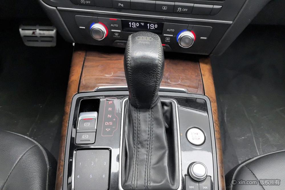 Audi A6L 2016 модификация 30 FSI Comfort – фото 15