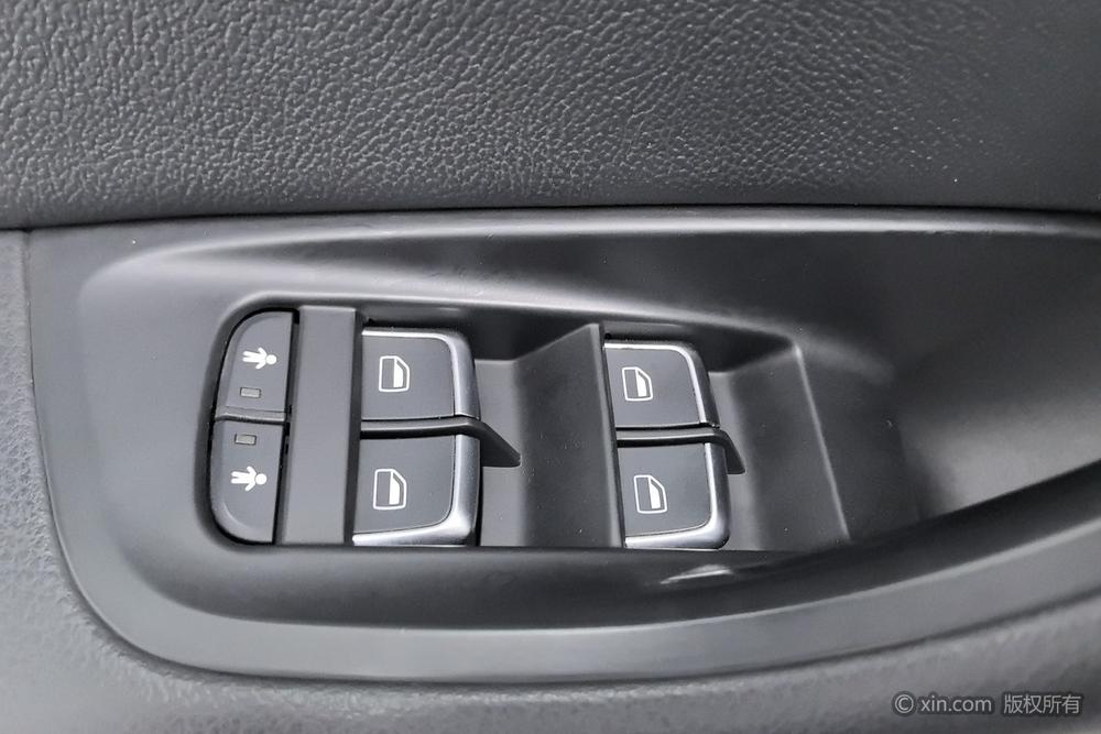 Audi A6L 2016 модификация 30 FSI Comfort – фото 22