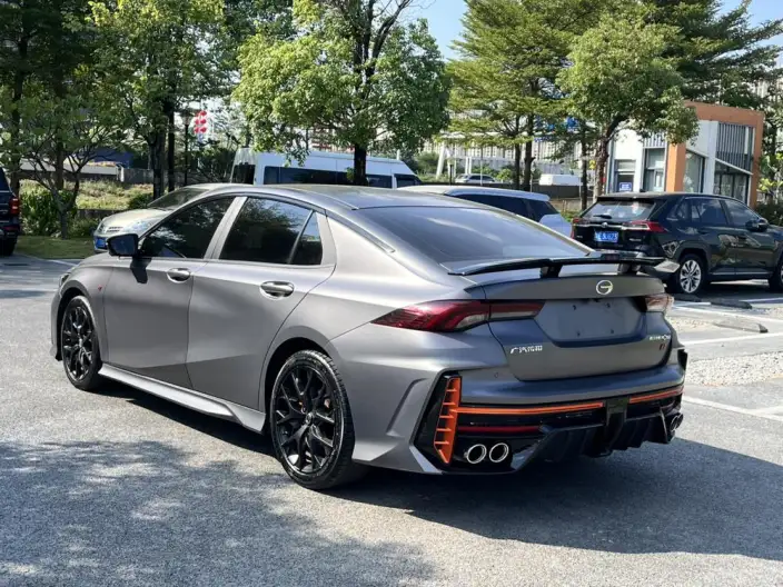 Emzoom 2022 Model 270T J16 R-Style Track Edition