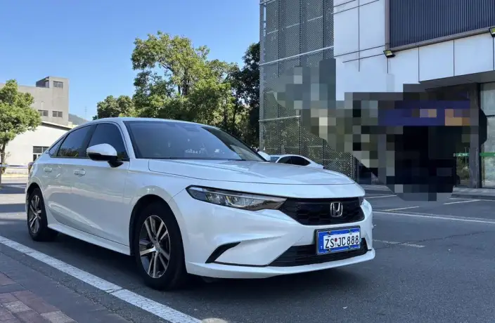 Model Ge 2023 Model 240TURBO CVT Technology Edition – фото 3