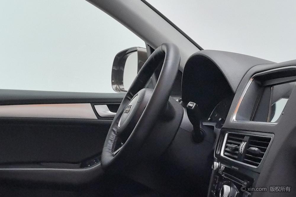 Audi Q5 2013 40 TFSI Technology – фото 11