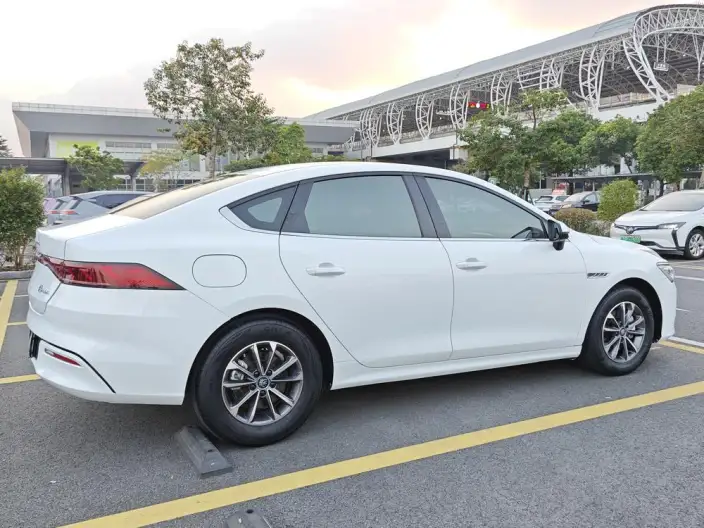 BYD Qin PLUS DM 2024 Model Honor Edition DM-i 55KM Leading Model – фото 7