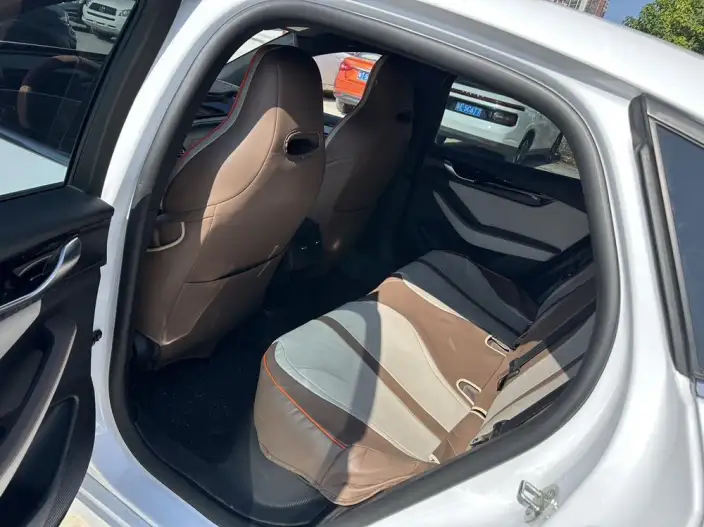 BYD Qin PLUS DM 2024 Model Honor Edition DM-i 55KM Leading Model – фото 9
