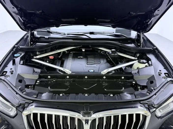 BMW X5 2022 Model Facelift xDrive 40Li Exclusive Model M Sports Set – фото 10