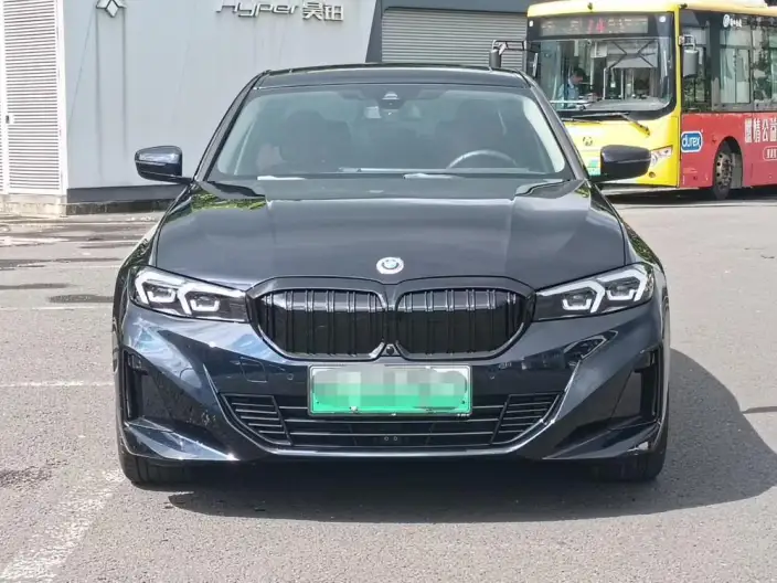 BMW i3 2023 Model eDrive35L – фото 2