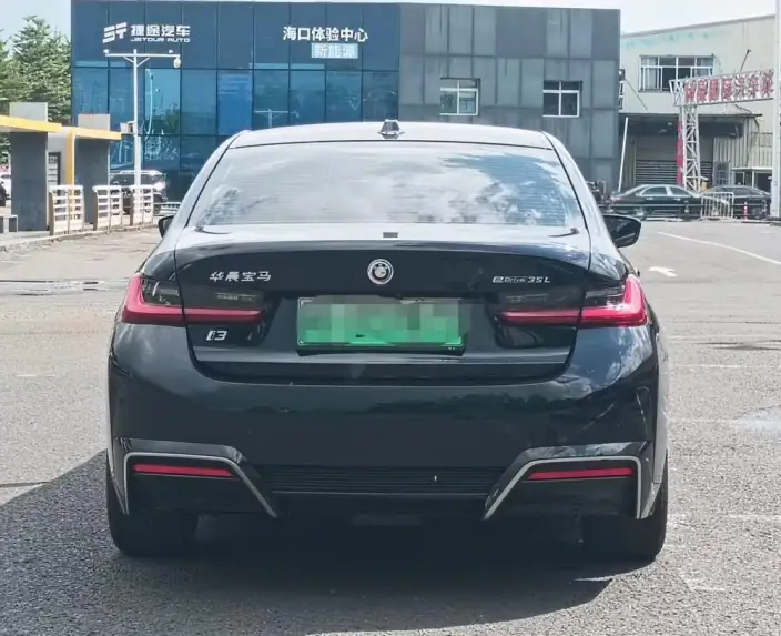 BMW i3 2023 Model eDrive35L – фото 5