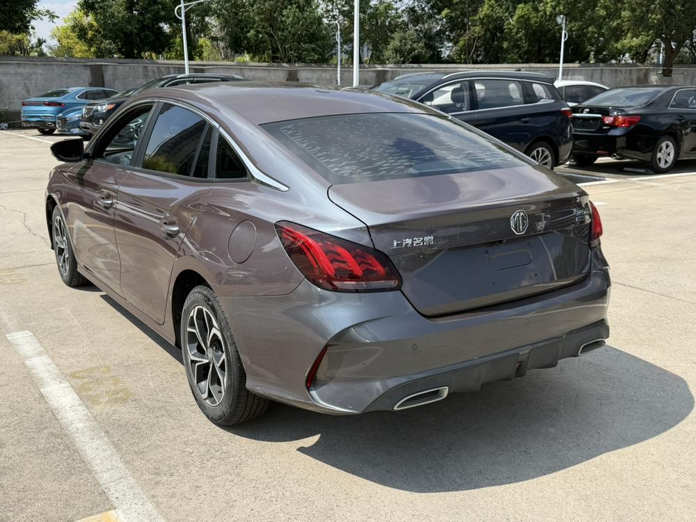 MG5 2022 180DVVT CVT Youth Luxury – фото 4