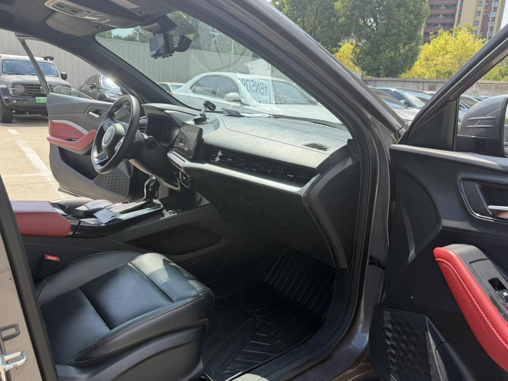 MG5 2022 180DVVT CVT Youth Luxury – фото 12