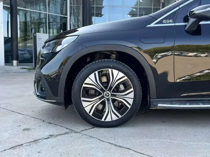 Mercedes-Benz EQE SUV 2024 Model EQE SUV 500 4MATIC Deluxe Edition – фото 7