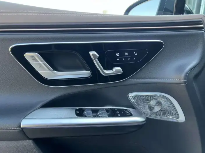 Mercedes-Benz EQE SUV 2024 Model EQE SUV 500 4MATIC Deluxe Edition – фото 8