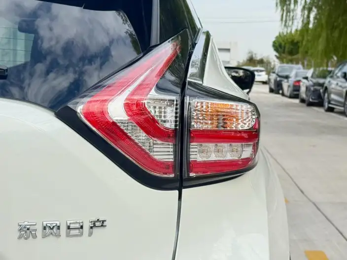 Nissan Murano 2021 Model 2.5L XL 2WD Smart Connect Deluxe Edition – фото 10