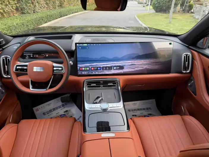 Geely M9 2025 Model 210km 4WD Pilot Edition – фото 10