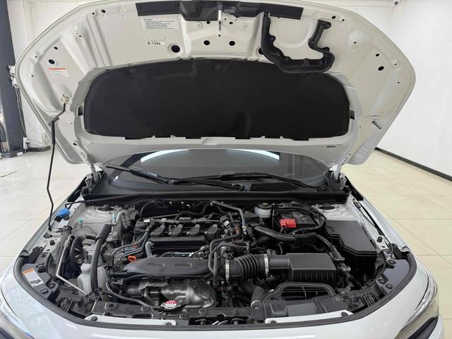 Honda Civic 2022 240TURBO CVT Dynamic – фото 16