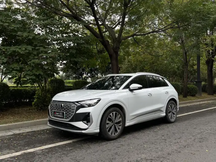 Audi Q4 e-tron 2024 Model 40 e-tron Chuangxing Edition – фото 1