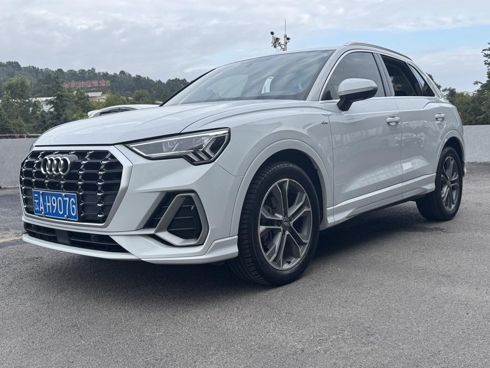 AUDI Q3 Модель 2020 года 40 TFSI Fashion Dynamic – фото 1