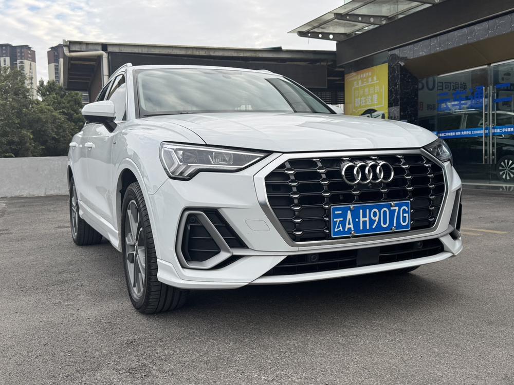 AUDI Q3 Модель 2020 года 40 TFSI Fashion Dynamic – фото 3