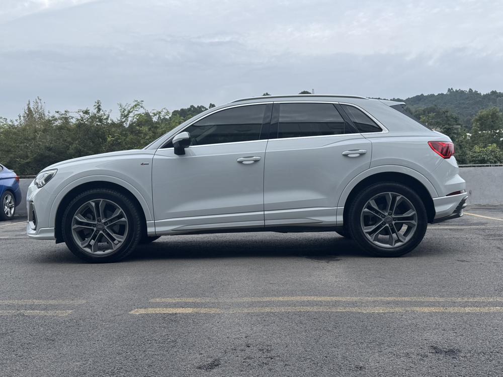 AUDI Q3 Модель 2020 года 40 TFSI Fashion Dynamic – фото 4