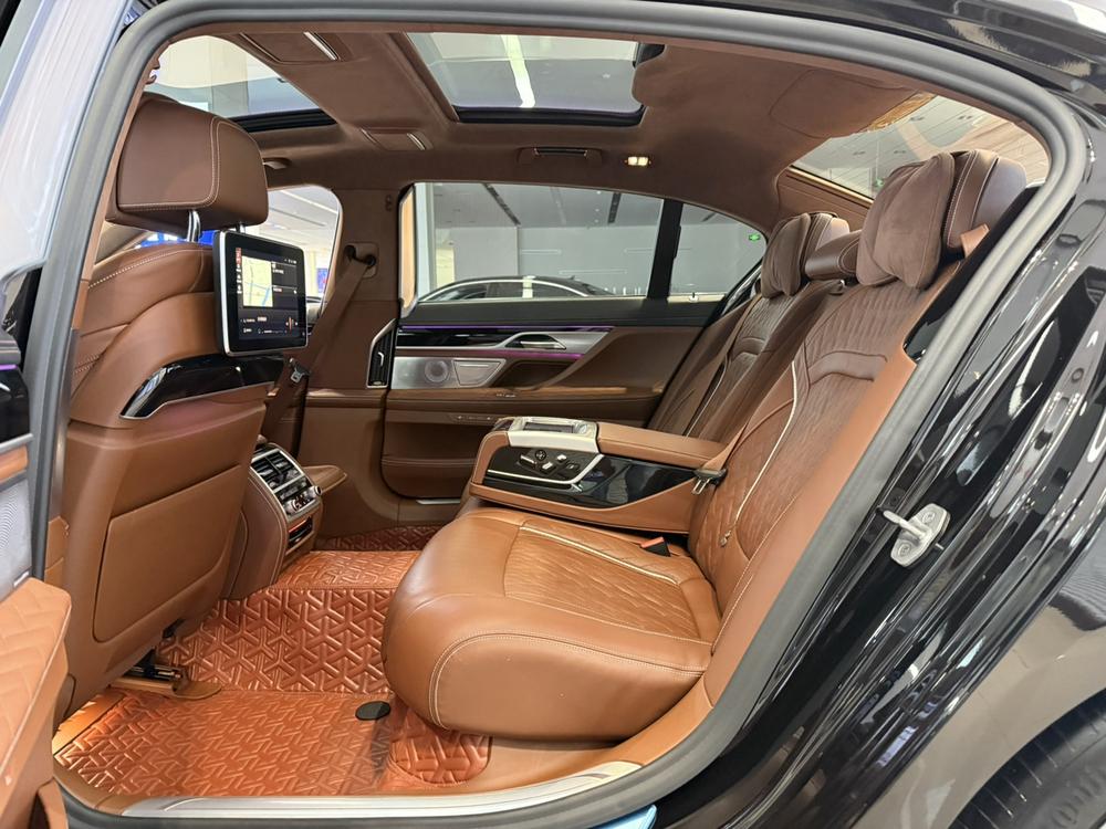 BMW 7 Series 2019 Facelift 740Li xDrive Executive M Sport Package – фото 17