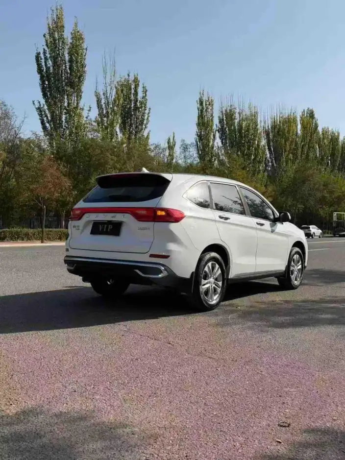 Haval M6 2023 Model PLUS 1.5T Manual Elite Smart Connect Model – фото 6