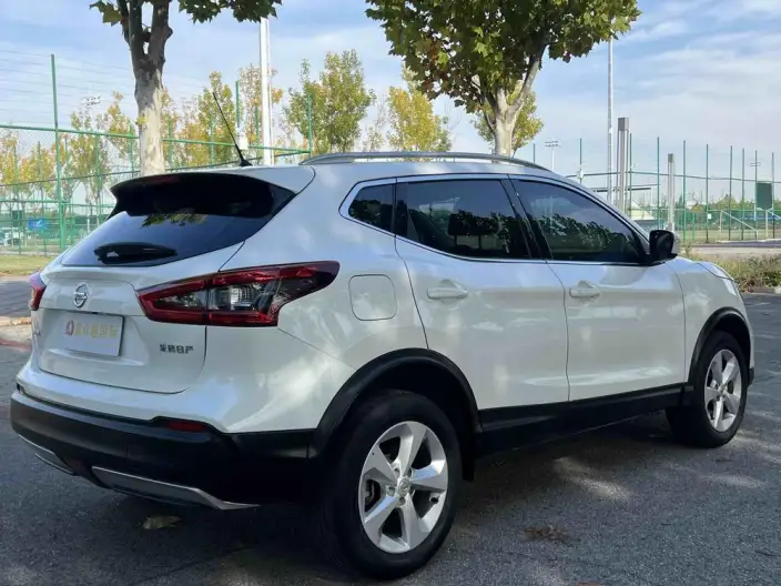 Nissan Qashqai 2022 Model 2.0L XV Smart Edition – фото 6