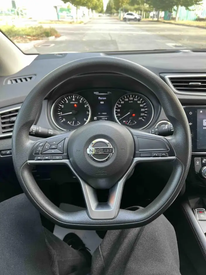 Nissan Qashqai 2022 Model 2.0L XV Smart Edition – фото 9