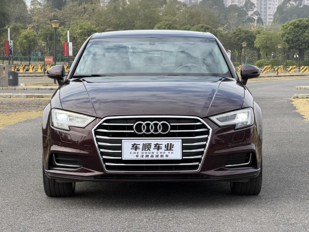 Audi A3 2017 модификация Limousine 40 TFSI Fashion тип – фото 2