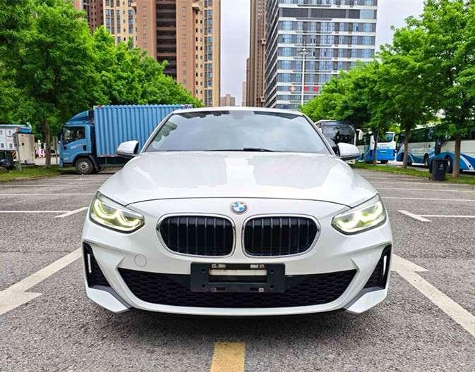 BMW 1 Series 2019 120i Advantage M Sport Package – фото 2