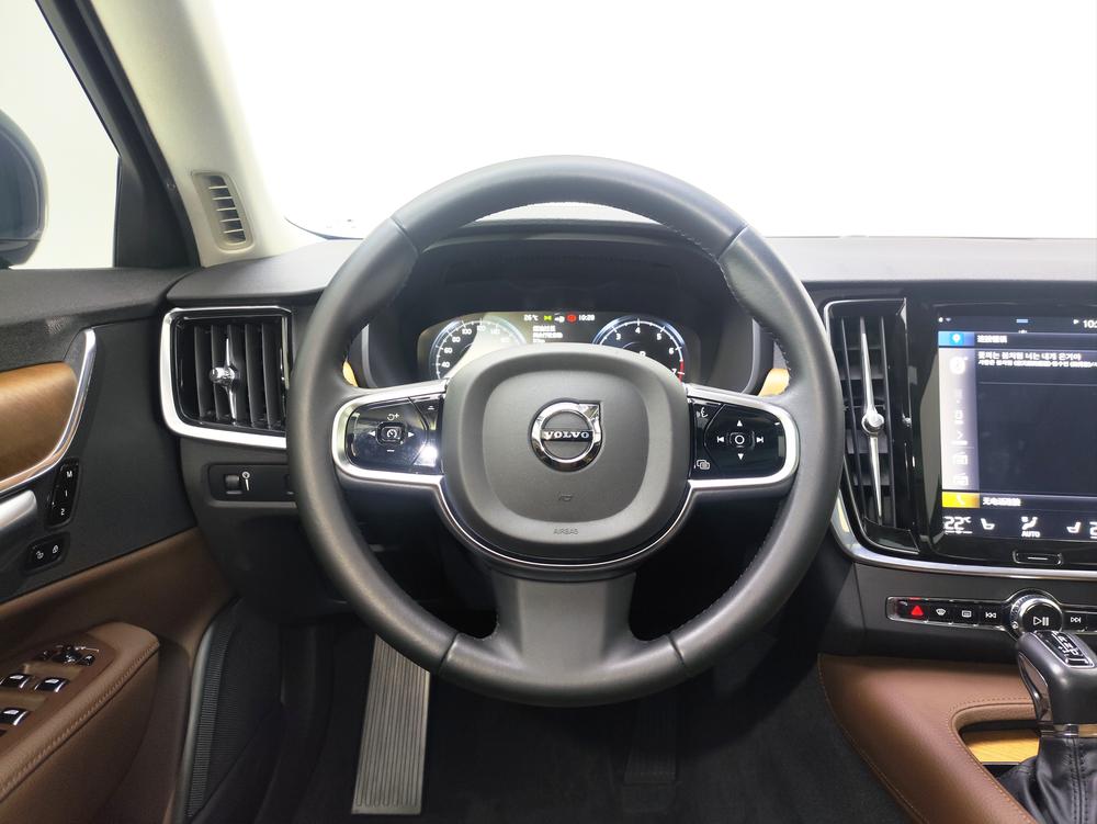 Volvo S90 2020 T5 Intelligent Refined Luxury – фото 16