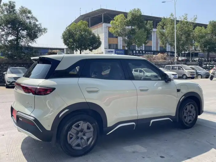 Yuan UP 2025 Model Smart Driving Edition 401KM Vitality Edition – фото 6
