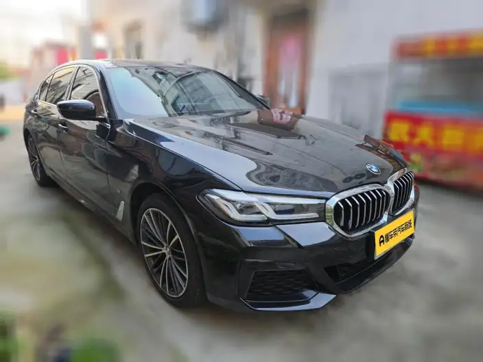 BMW 5 Series 2023 Model 530Li Leading Model M Sports Set – фото 3