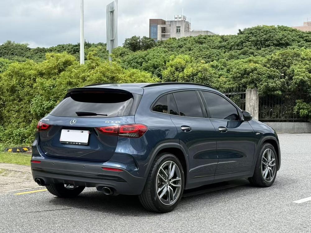 Mercedes-Benz GLA AMG 2023 AMG GLA 35 4MATIC – фото 7