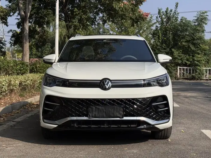 Volkswagen Tiguan L 2024 Model Pro 330TSI 2WD Smart collar Edition – фото 2