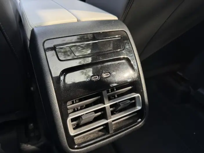 Volkswagen Tiguan L 2024 Model Pro 330TSI 2WD Smart collar Edition – фото 10