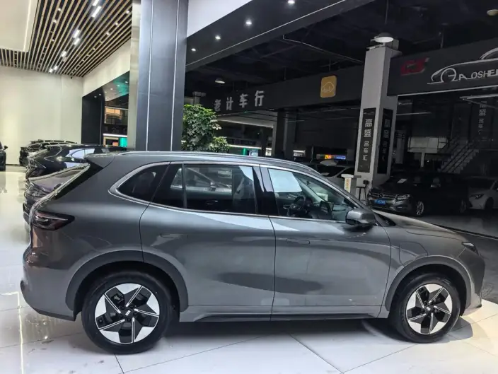 Geely Galaxy E5 2026 Model 610km Tiggo + Edition – фото 7