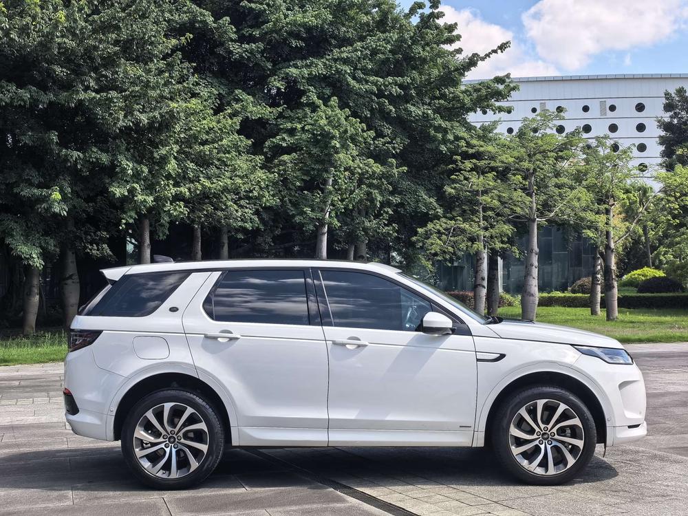 Land Rover Discovery Sport Модель 2020 года 249PS R-Dynamic SE Performance Technology Edition 5 seat – фото 7