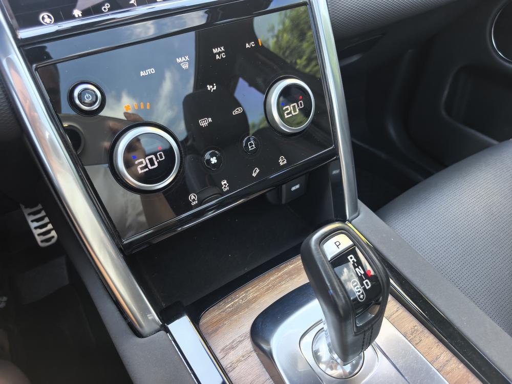 Land Rover Discovery Sport Модель 2020 года 249PS R-Dynamic SE Performance Technology Edition 5 seat – фото 8