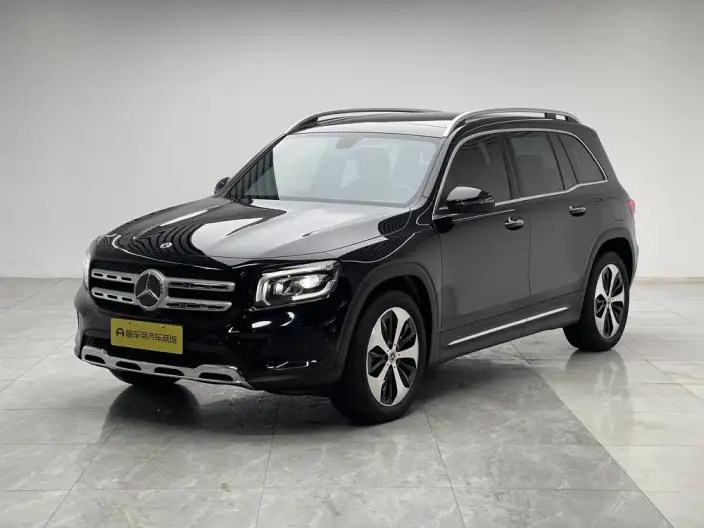 Mercedes-Benz GLB 2023 Model GLB 220 Fashion Model – фото 1