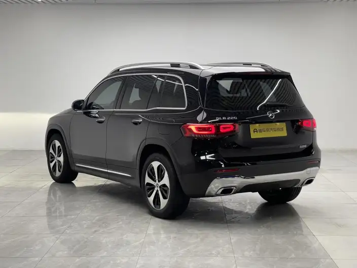 Mercedes-Benz GLB 2023 Model GLB 220 Fashion Model – фото 5