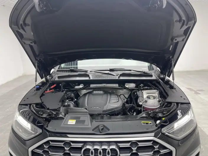Audi Q5L 2022 Model 40T Luxury Dynamic Model – фото 10